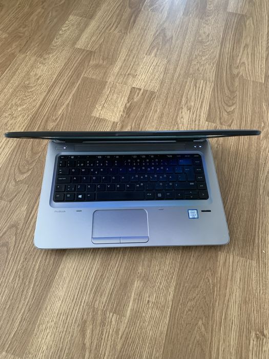 Laptop Hp intel core i5,8gb ram ddr4,Windows 10,ssd 130gb m,baterie ok