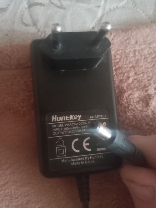 Продам зарядное устройство