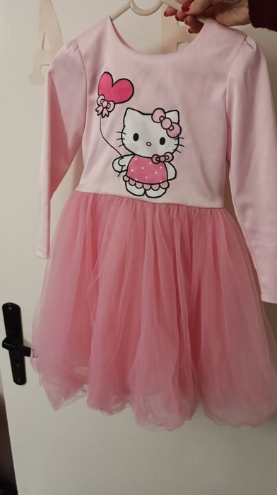 Яке,рокля и костюмче за момиче 5-6 години