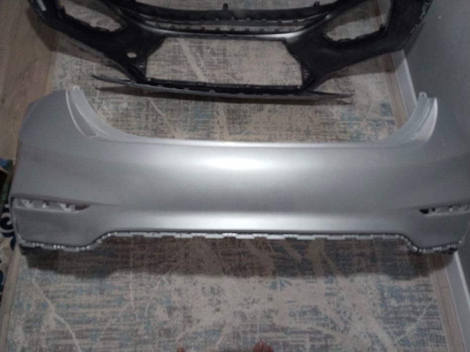 Продам бампера и аккумуляторы