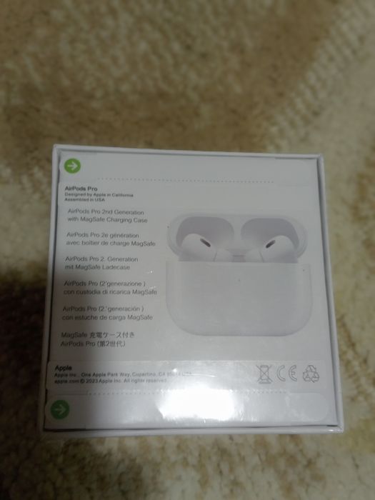 AirPods Pro Apple