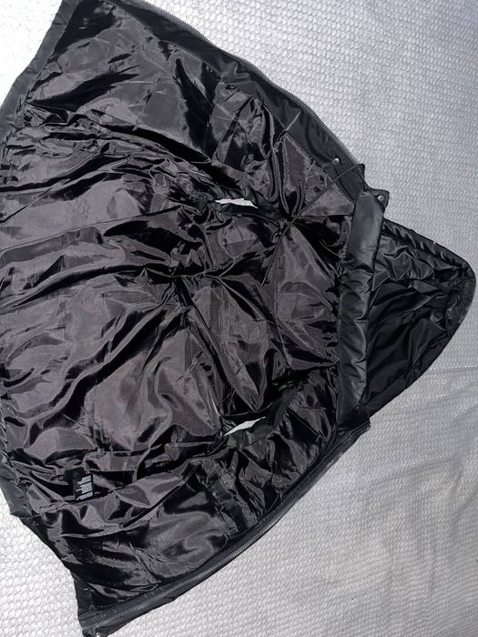 безрукавка Nike черная