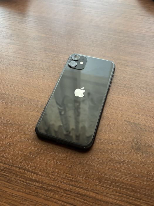 iPhone 11 64gb продам