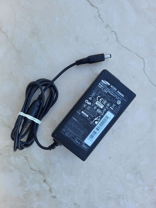 Alimentator Samsung 14V 58W model A5814 mufa 5,5x2,5mm