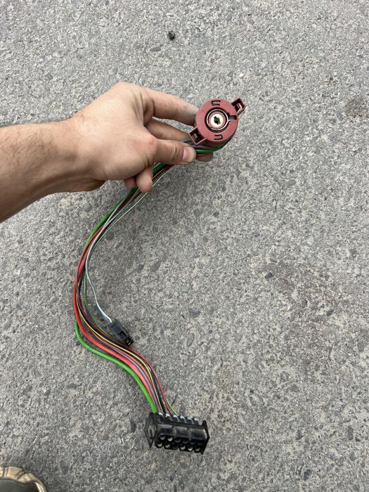 bmw e32 zapchastlari  m30 b35 mator bor