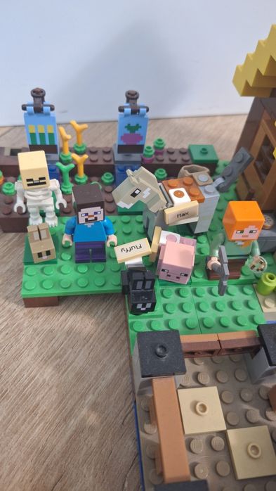 Lego minecraft 21144