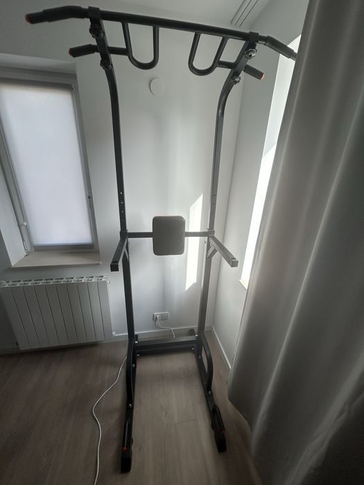 Станция с лост за набиране с няколко хвата и лост за кофички