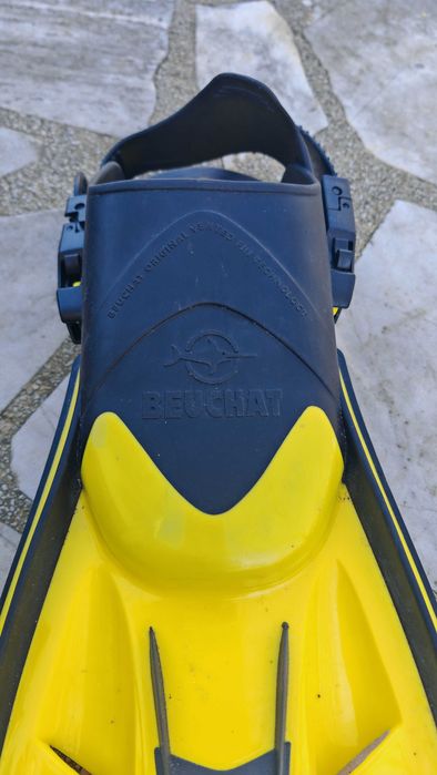 Плавници Beuchat размер M-L ,като нови