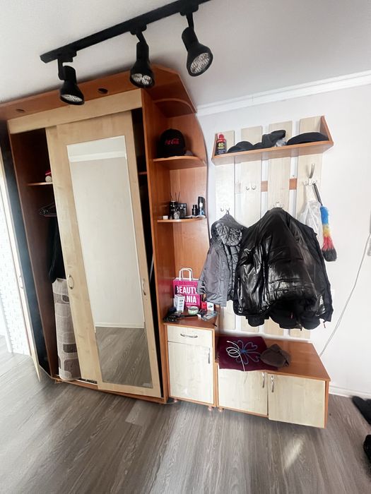 Продам прихожую