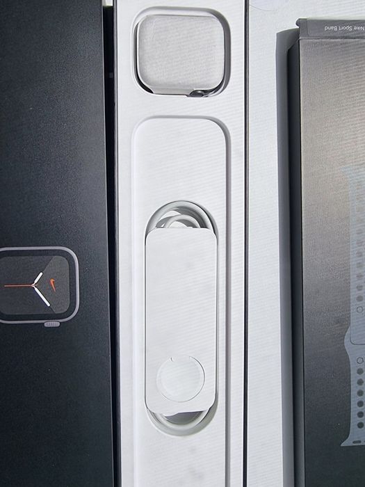 Apple watch series 6 nike edition 44mm