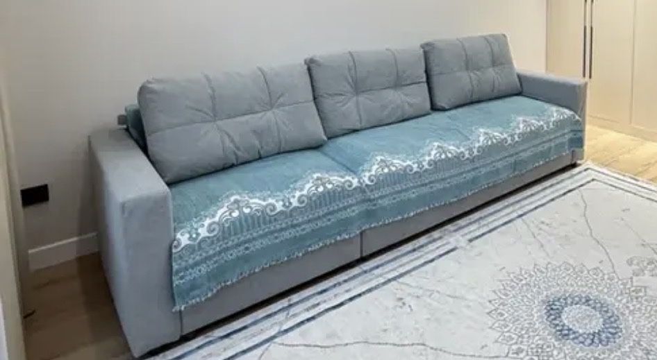 Продам диван пользовались пару месяцев