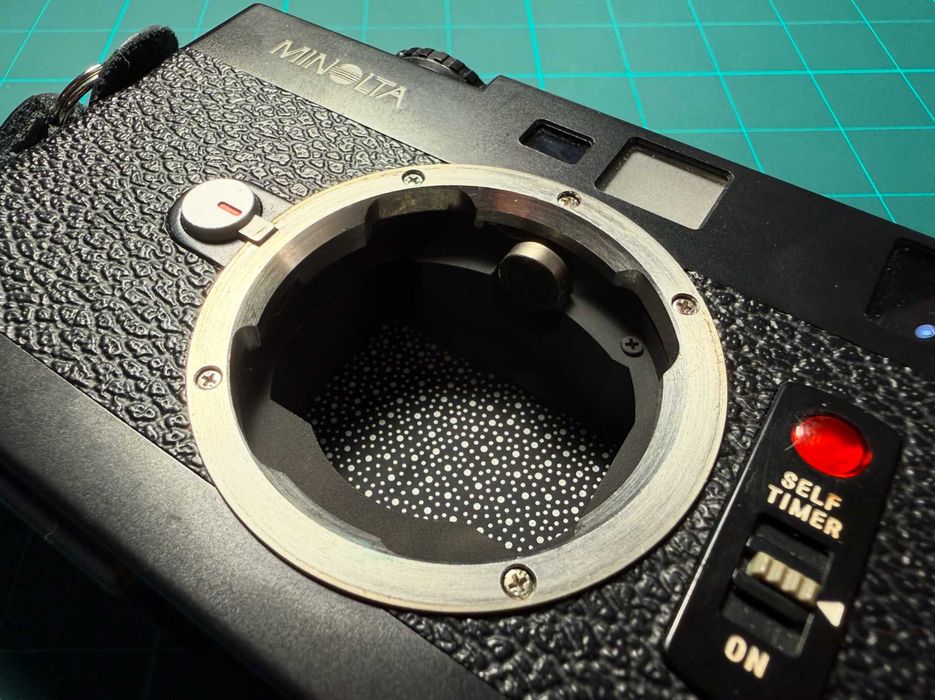 Aparat foto pe film, rangefinder, Minolta CLE