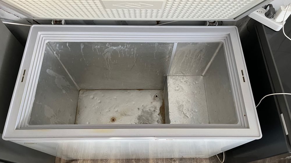 Морозильник продается