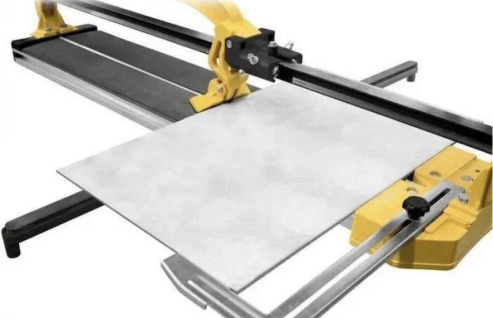 Качествена машинка за рязане на плочки в ново състояние