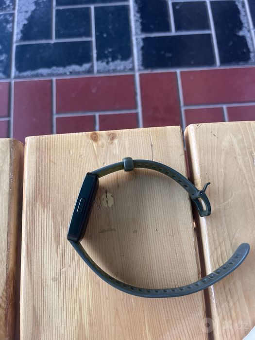 Soat mi band 8 rabochi