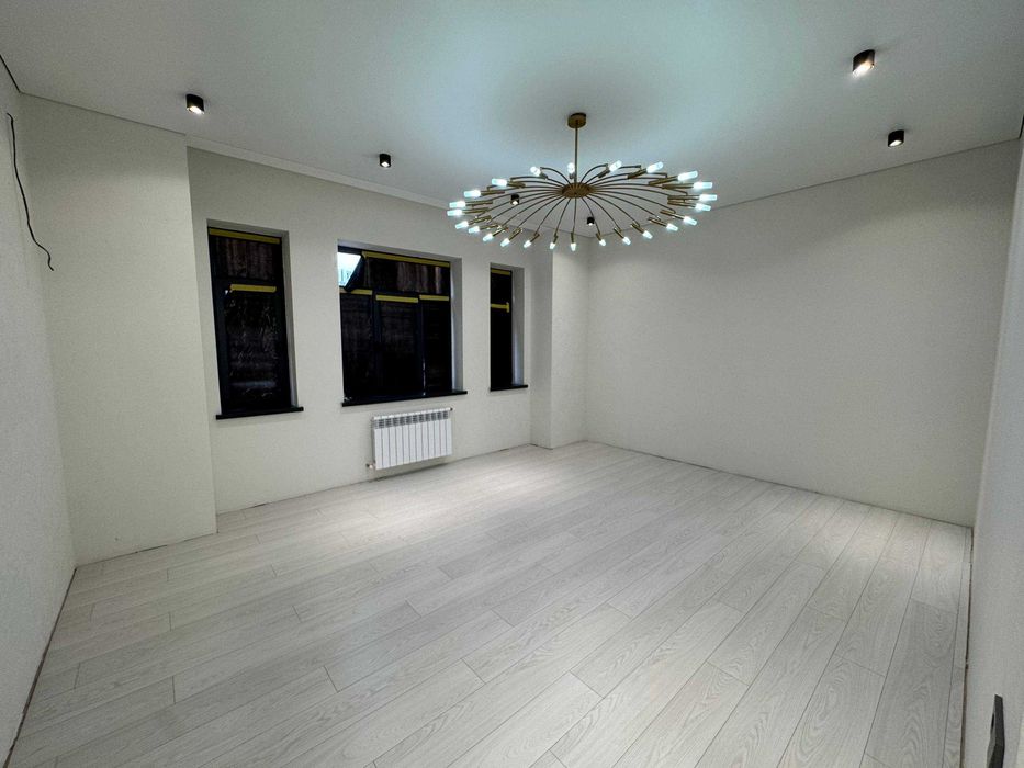 Шайхонтоҳур тумани Кўкча дарвоза Тир Маҳалла 2.3 сотих 300 кв.м