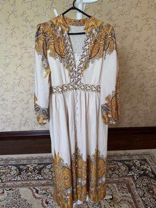 Женские платья и для девочек