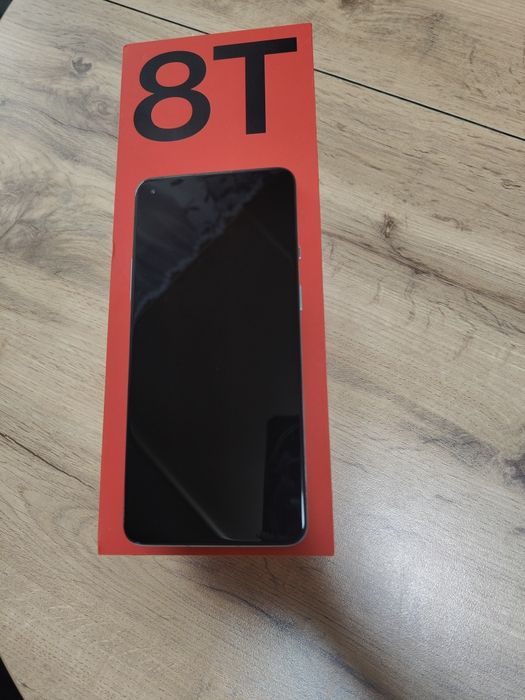 Смартфон OnePlus 8T