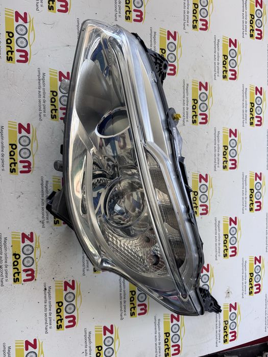 Far stanga Peugeot 208 cu lupa si LED 2012-2019
