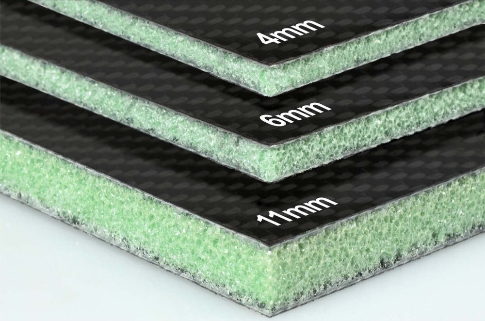 Elemente Custom din Carbon & Kevlar