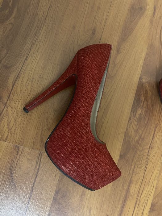 Туфли женские продам