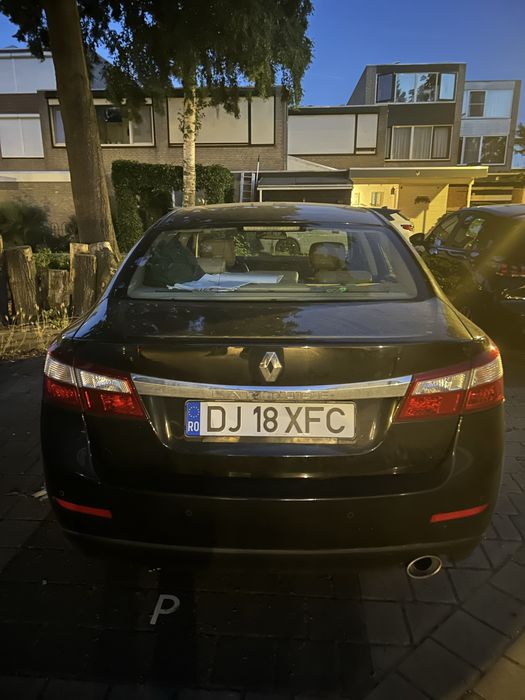 RENAULT Latitude 2011 — imagine 4