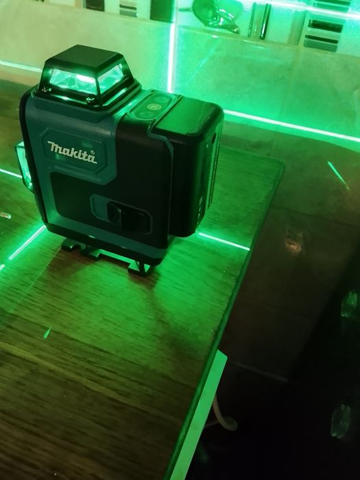 Nivel laser makita 16 linii
