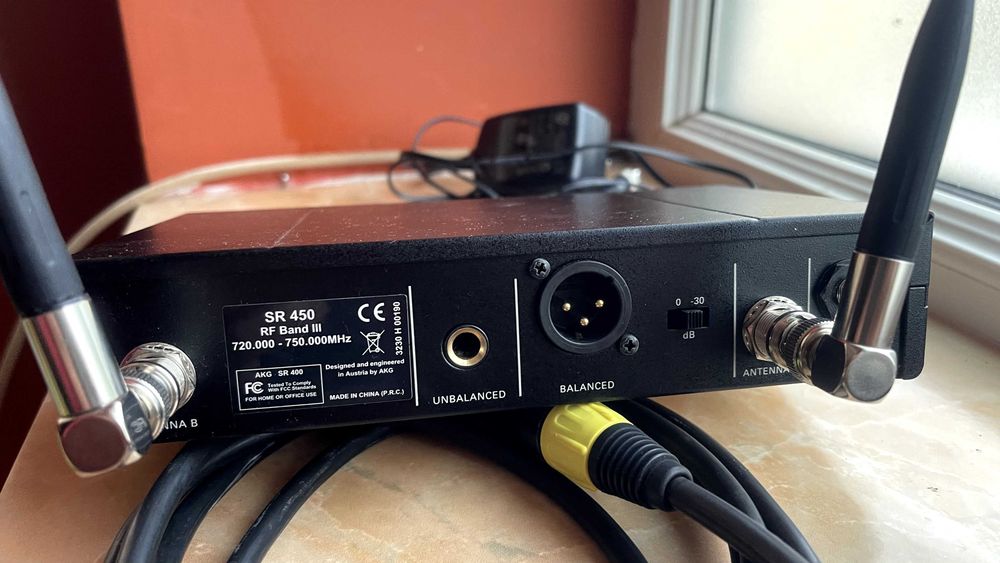 Microfon fara fir AKG SR450