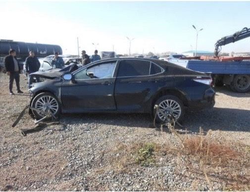 Продам camry по запчастым
