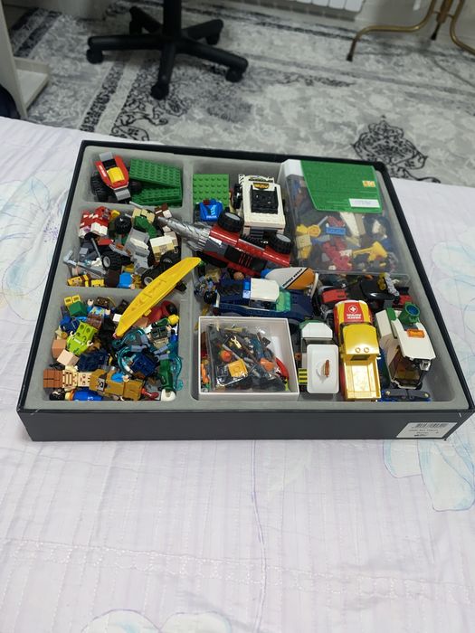 Лего оочень много, в идеальном состоянии