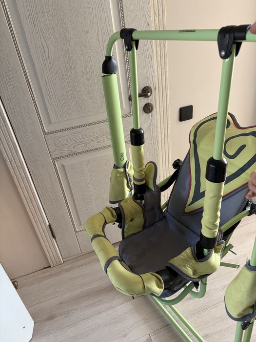 Продам детскую качелю