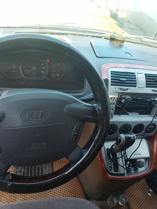 Продам Киа карнивал  на ходу