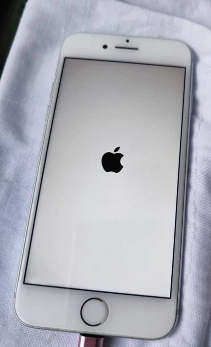 iPhone7 и iPhone6S на части