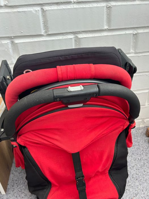 Коляска прогулочная