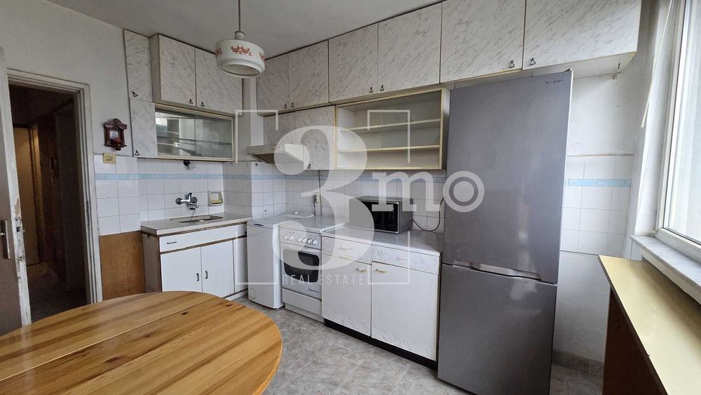 „3mo“ недвижими имоти продава тристаен апартамент в ж.к. Младост 1