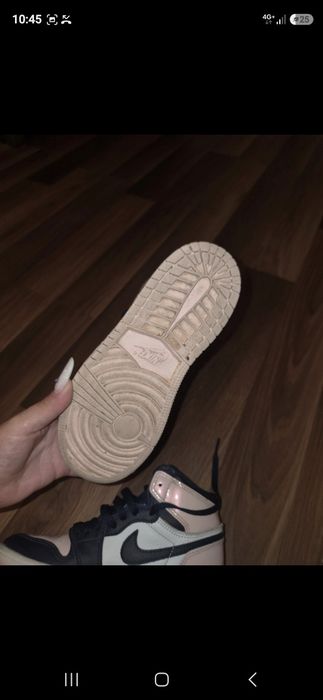 Nike Jordan roz cu bleumarin