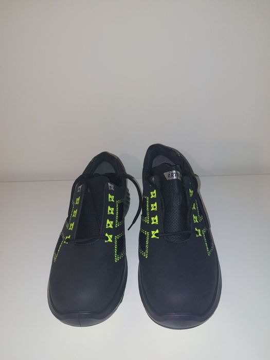 Pantofi de siguranță