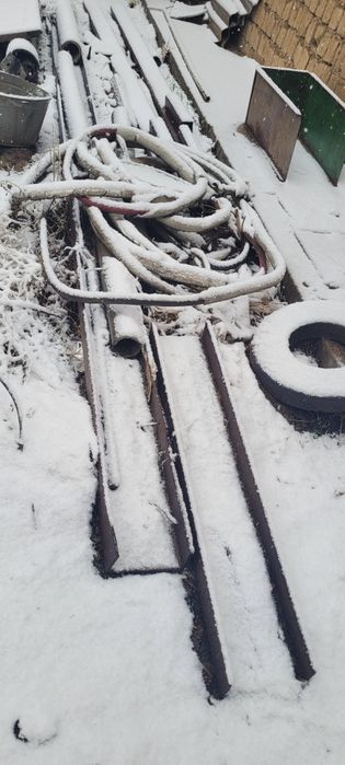 Продам швеллер старого