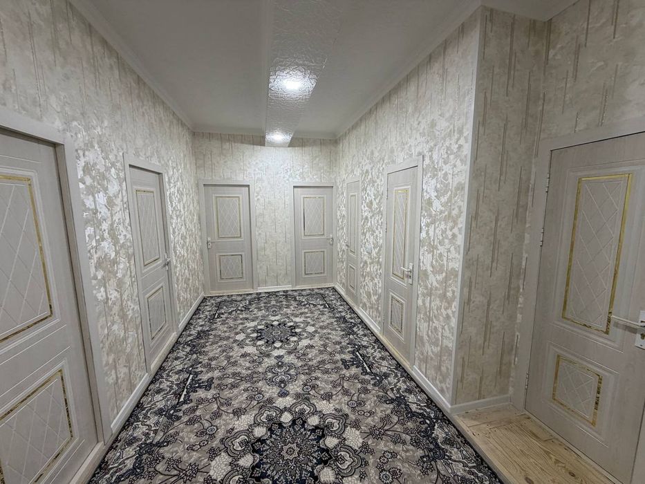 sokilni etaj 3 xonalik yevro remont boʻlgan . hamma sharoyit bor ..