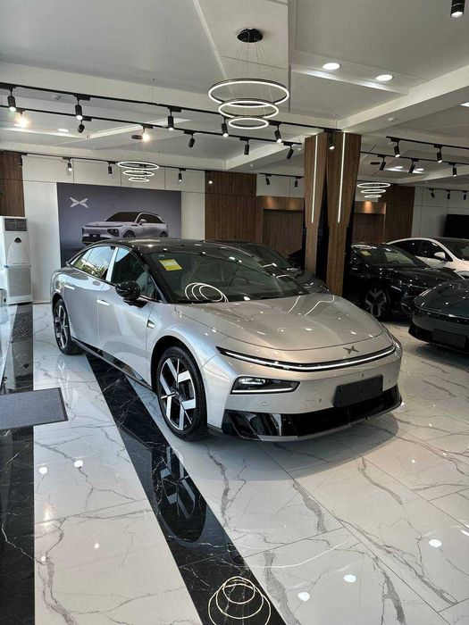 XPENG P7+ 2026 gibrid 1550 km yuradi Rasmiy Kafolat bilan