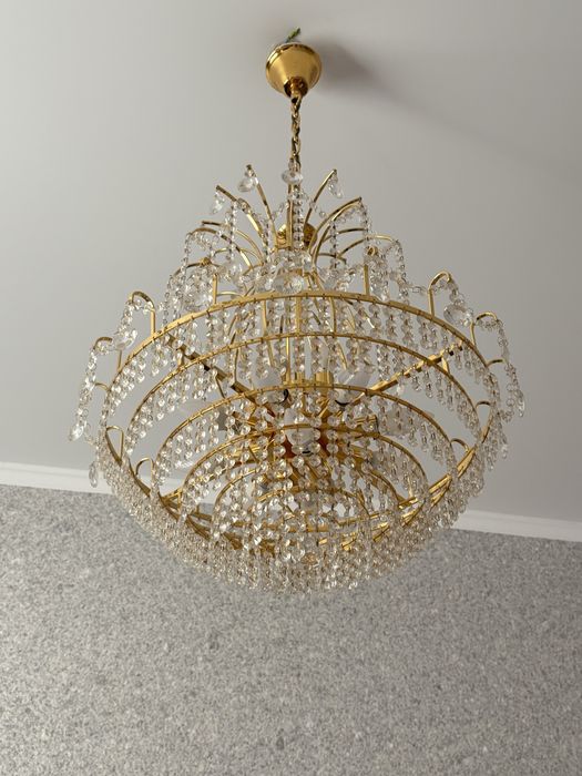 Люстры в гостинную