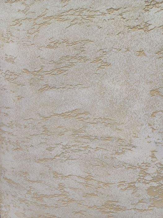 Девушка-мастер: Безупречный левкас и декор