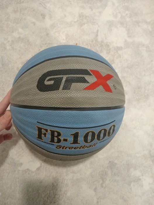 Баскетболный мячь