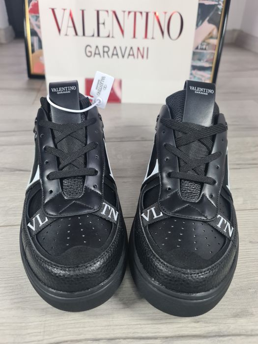 Sneakers-Valentino-VL7N-Negru-Transport-Gratuit-Breloc-LV+Parfum-Cadou