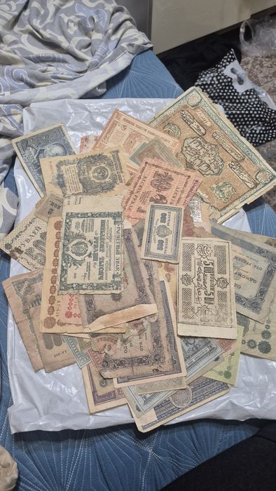 Продам стариные деньги. Разных годов.