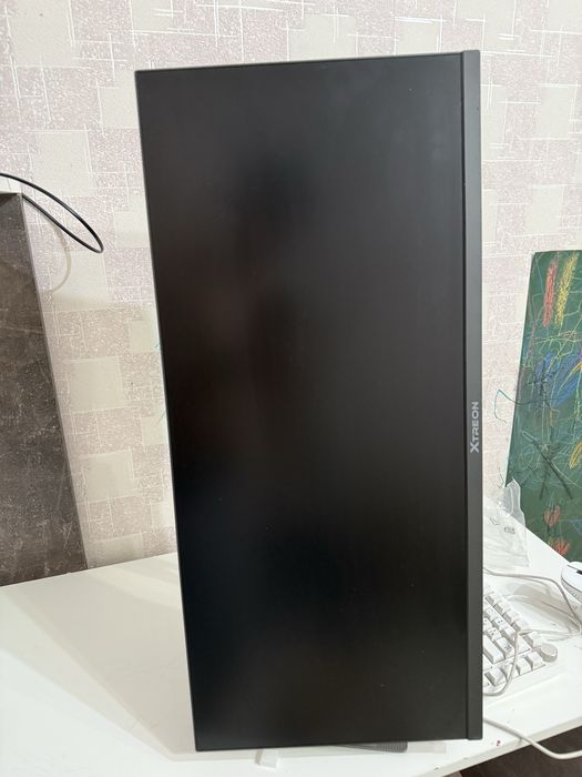 Продам три монитора дешево