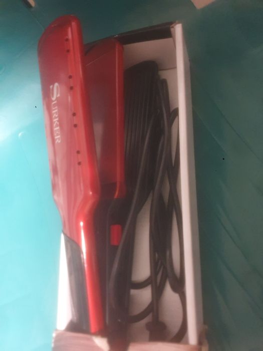 Vând placă pentru păr multifuncțională