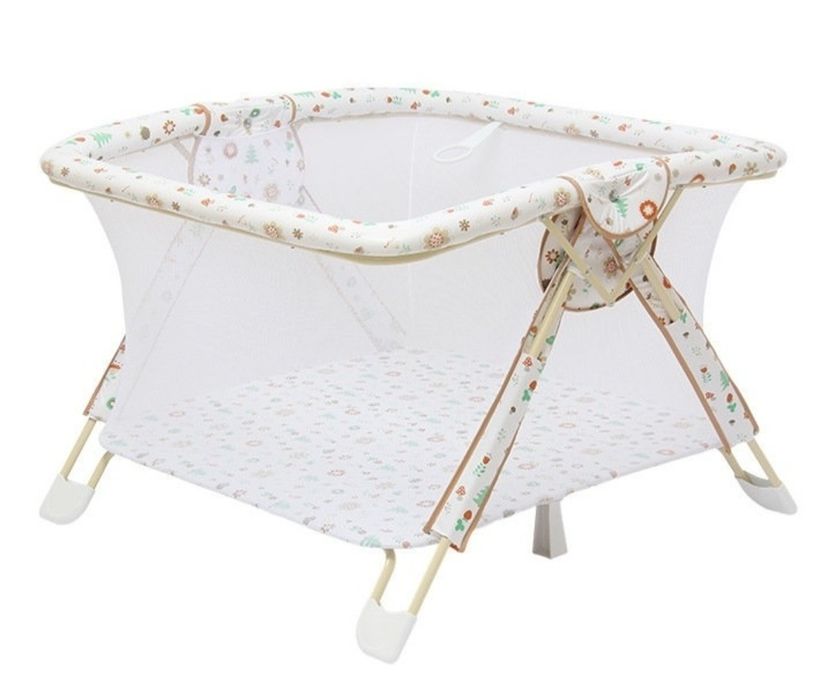 Манеж детский функциональный.