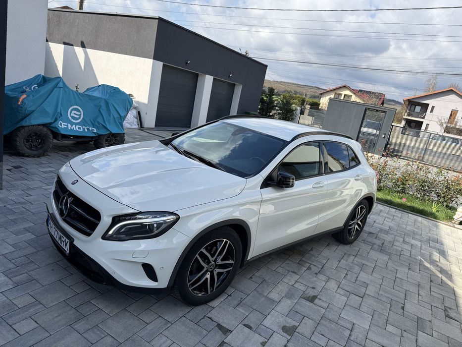 MERCEDES-BENZ GLA 2017 — imagine 2
