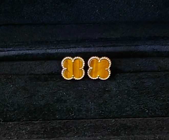 Розови дамски обеци Van Cleef & Arpels VCA Vintage Alhambra earrings